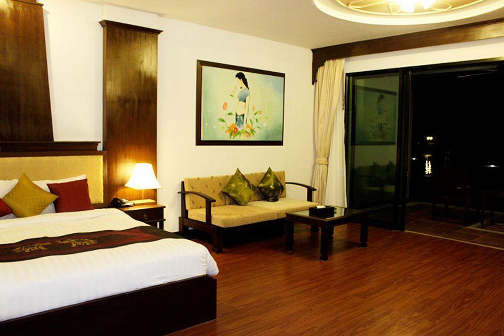 Ramada By Wyndham Aonang Krabi Hotel Exterior photo