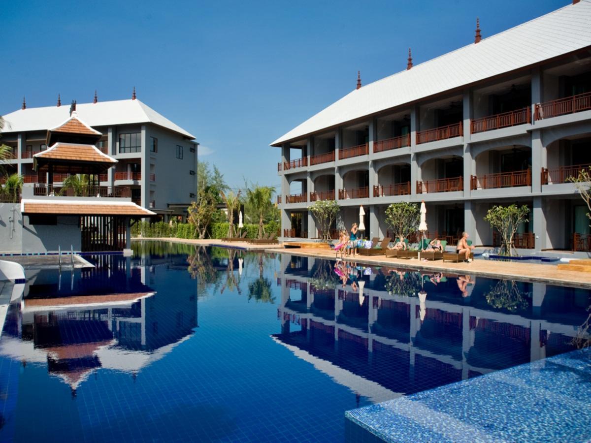 Ramada By Wyndham Aonang Krabi Hotel Exterior photo