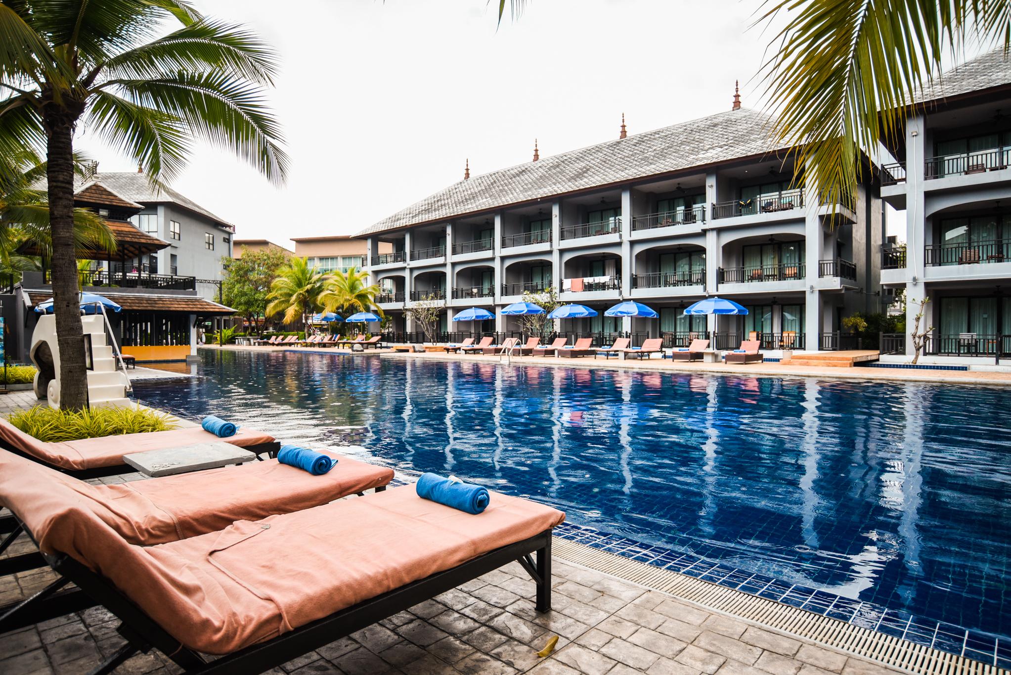 Ramada By Wyndham Aonang Krabi Hotel Exterior photo