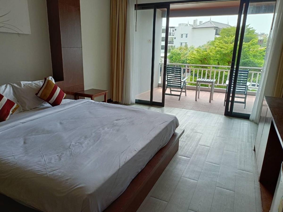 Ramada By Wyndham Aonang Krabi Hotel Exterior photo